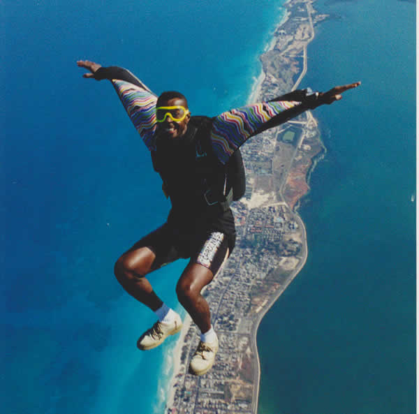Iwan Skydive Cuba